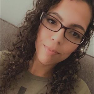 Meet your Posher, Erica